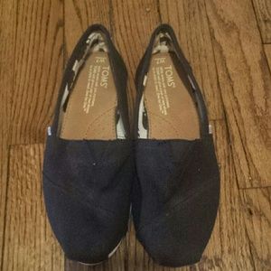 Toms shoes
